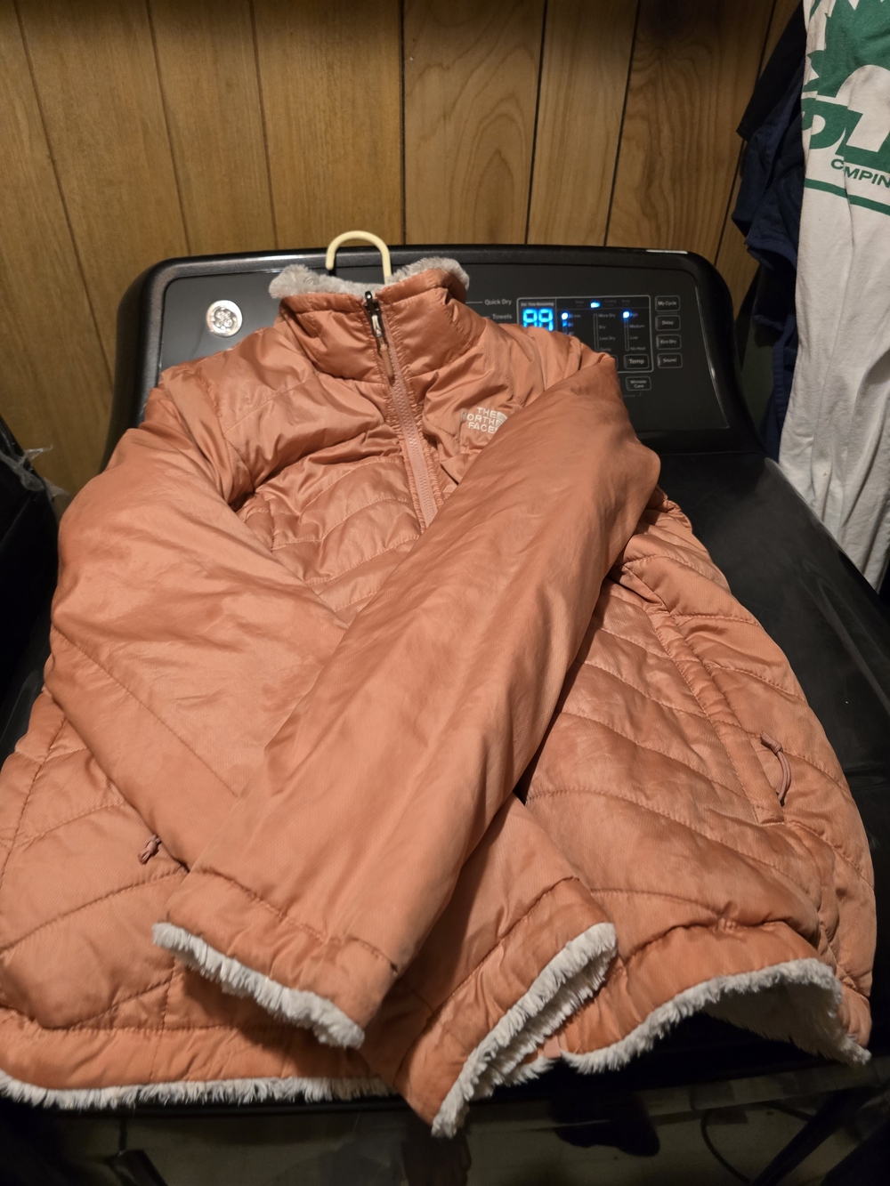 The North Face terra-cotta insulated jacket with fleece trim Women Small See Pic